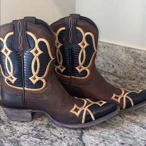 Authentic Ariat Nova Boots in Sassy Brown